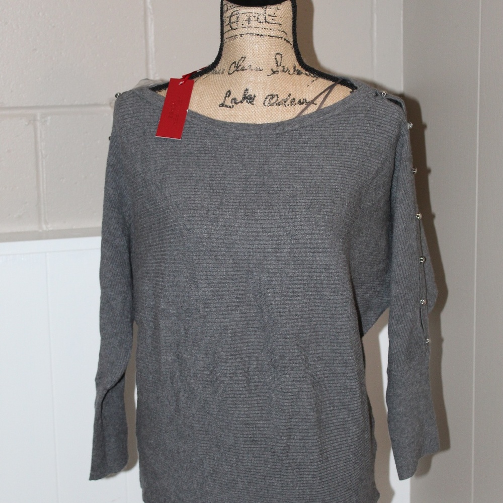 Gray Jennifer Lopez sweater
